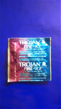 Trojan Frio Caliente